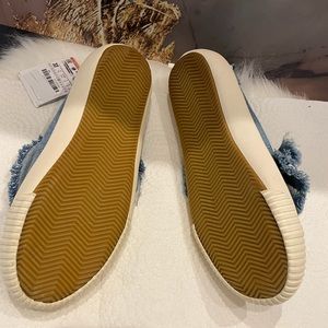 Zara kid’s girls blue Jeans Size 35 /USA 1 1/2 brand new